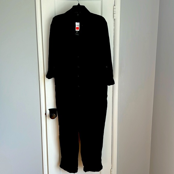 Tags still on! Black jumpsuit in size 10 - Picture 1 of 5